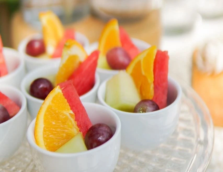 sajian buah segar catering pernikahan bogor adelia